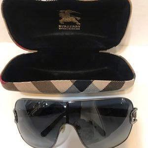 Burberry Sunglasses with case